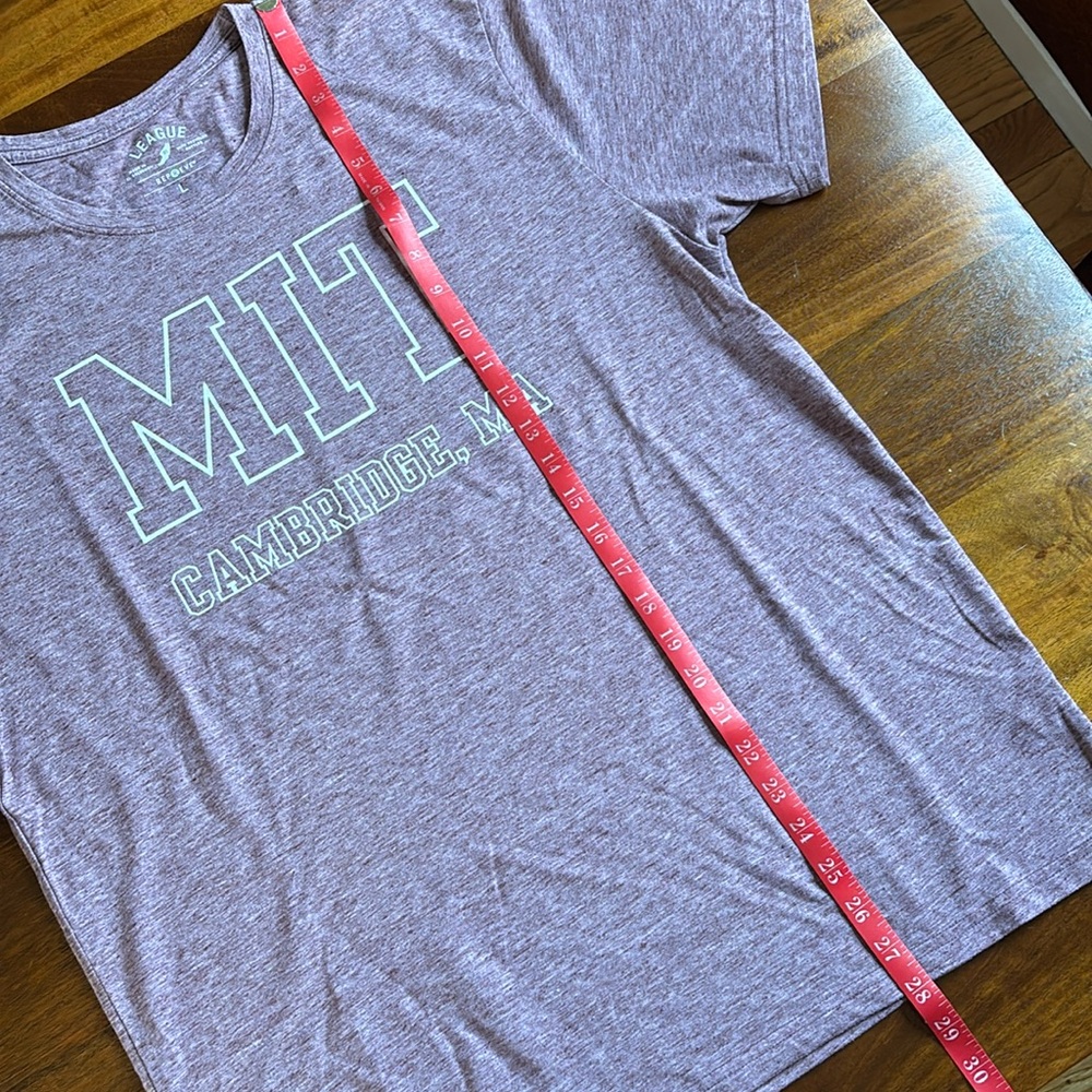 MIT tshirt - Picture 6 of 8